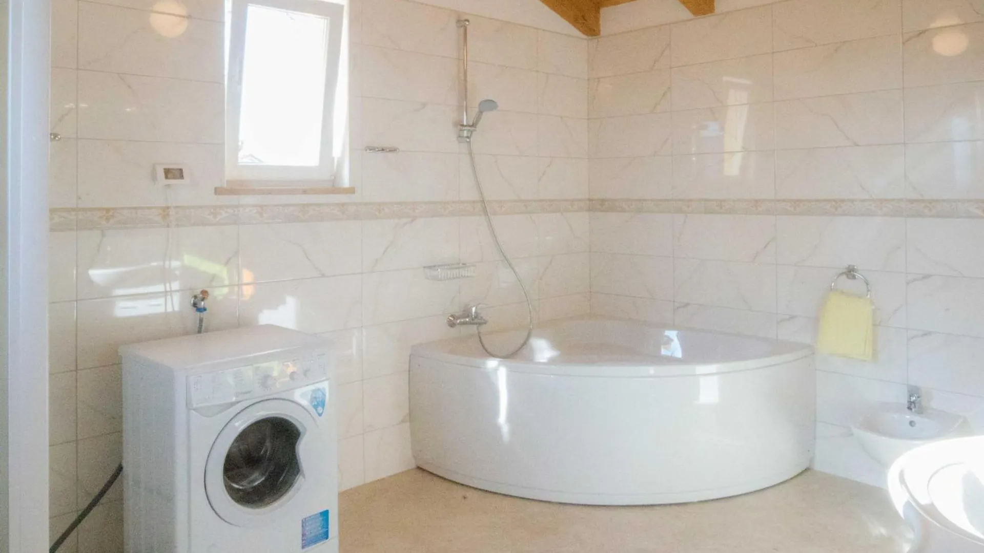 Semesterbostad Villa Sergio, A Beautiful Rustic Villa With A Huge Garden Divšići Kroatien