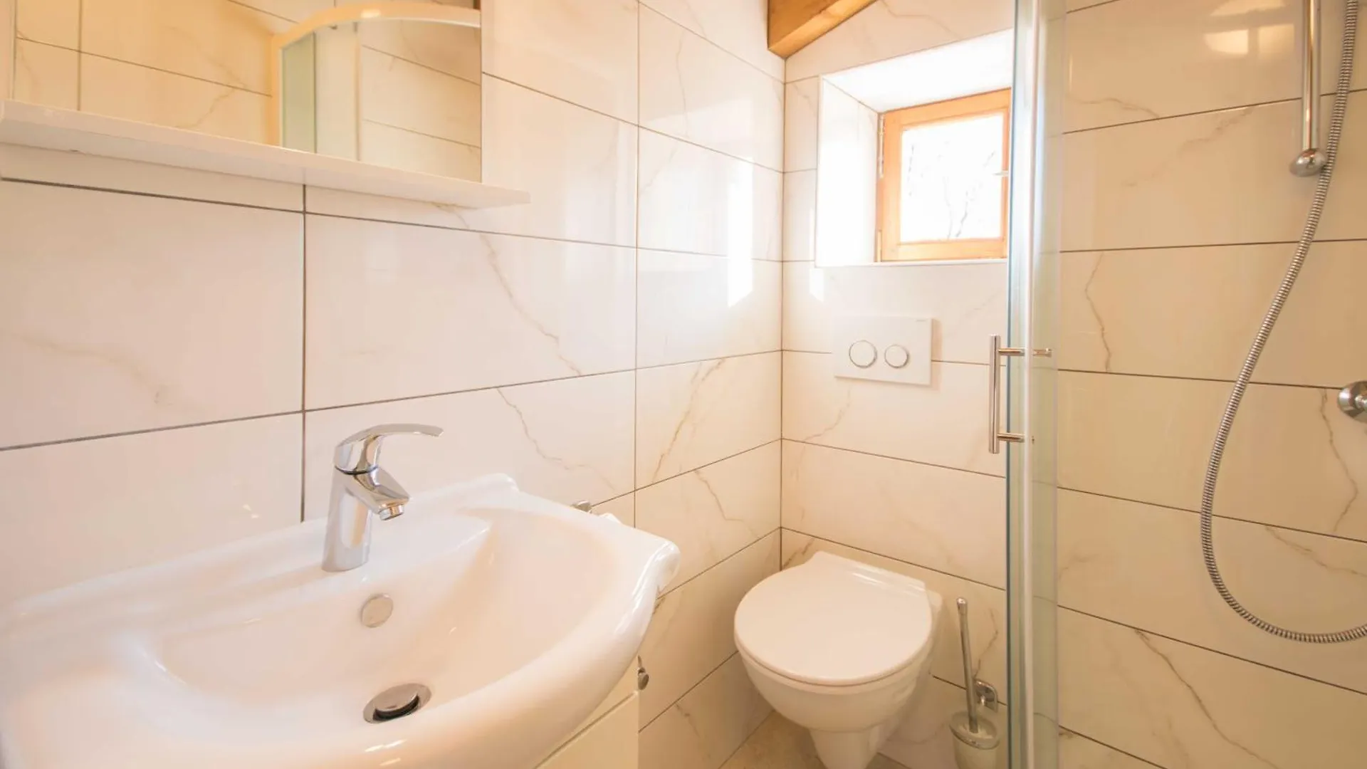 Villa Sergio, A Beautiful Rustic Villa With A Huge Garden Divsici 0*,