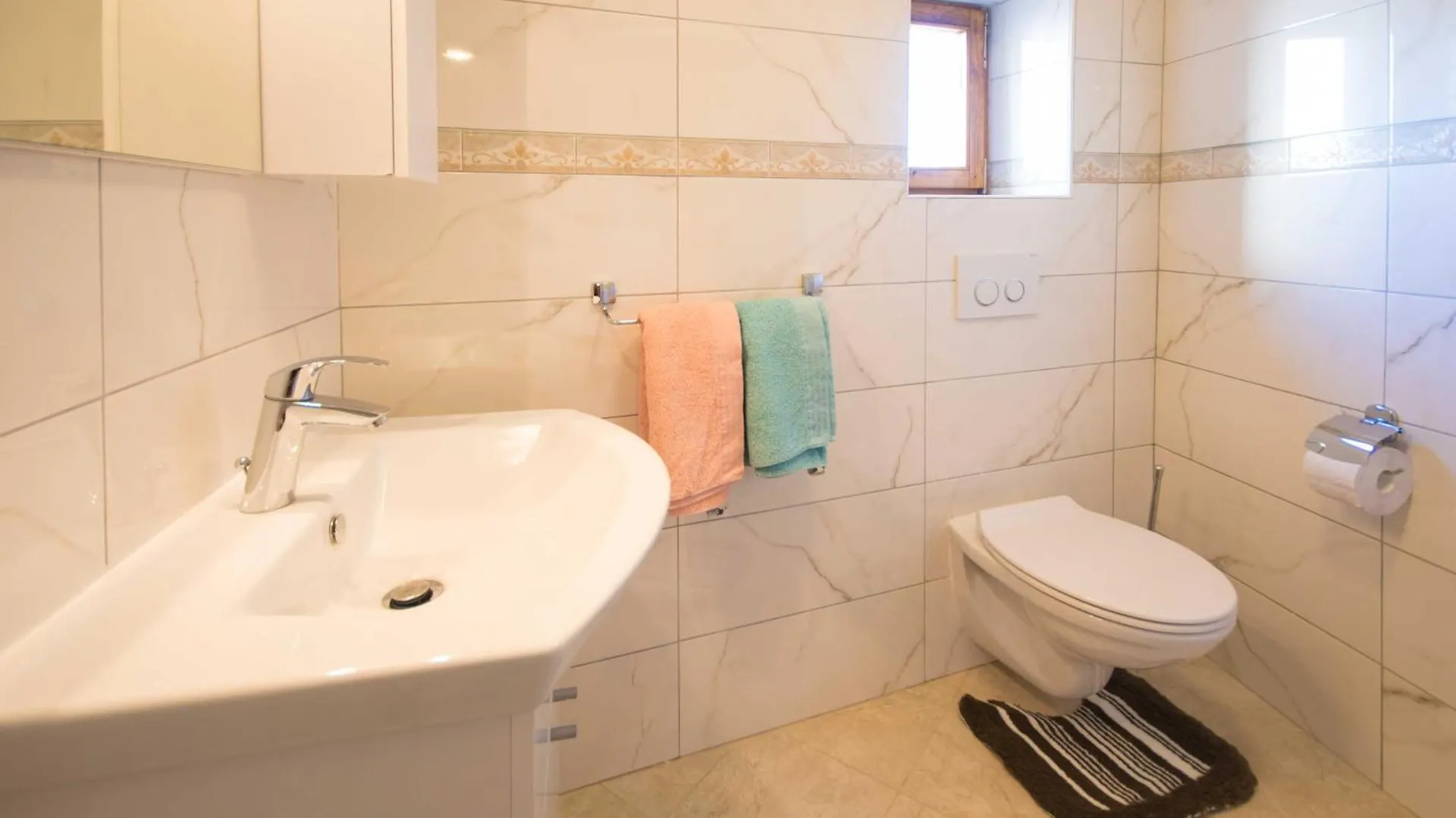 Holiday home Villa Sergio, A Beautiful Rustic Villa With A Huge Garden Divsici